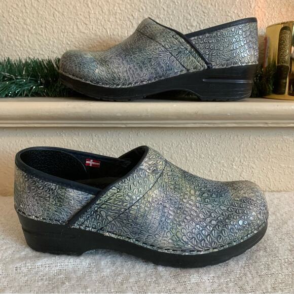Sanita Reptile Embossed Leather Slip-On Clogs Gator Women’s Size 8 - Picture 3 of 14
